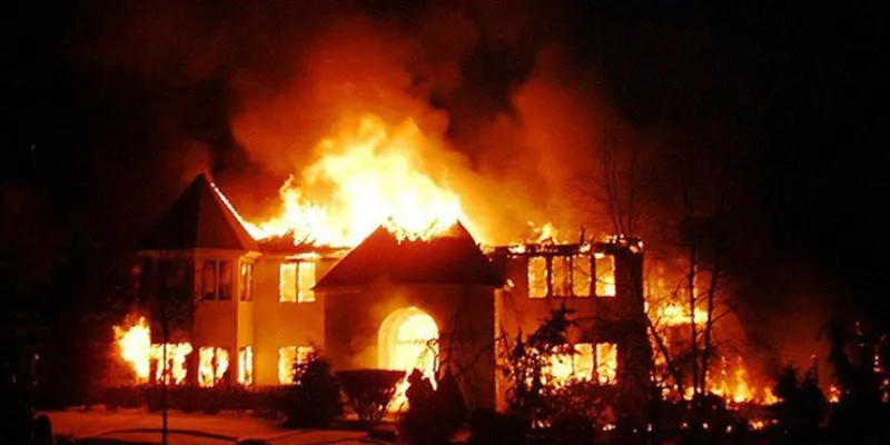 Nằm mơ thấy cháy nhà đánh số gì? Giải mã giấc mơ chi tiết 4 Các con số khi nằm mơ thấy nhà bị cháy nhưng không có lửa