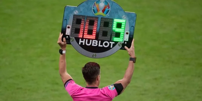 Khám phá về luật thay người trong bóng đá